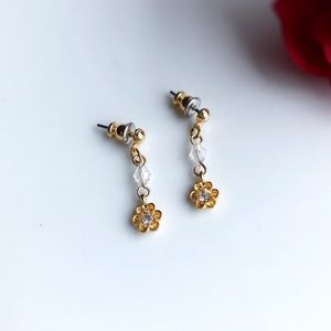 Liz Claiborne dainty gold plated daisy earrings